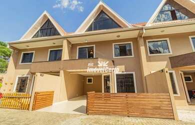 Imagem: A casa possui 4 Dormitórios, 4 Banheiros, 2 Vagas na garagem