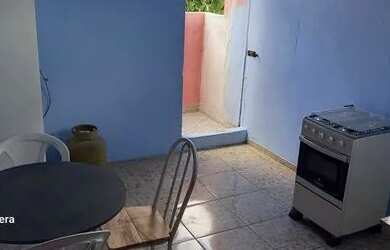 Imagem: A casa possui 1 Dormitório, 1 Banheiro e está localizado