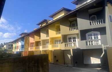 Imagem: A casa em condomínio possui 3 Dormitórios, 4 Banheiros, 2