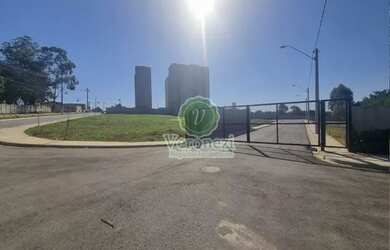 Imagem 3: Ótimo terreno à venda no condomínio fechado Vale do Avecuia em Porto...