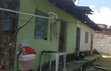 Imagem: A casa possui 5 Dormitórios, 5 Banheiros, 550m² de Área e