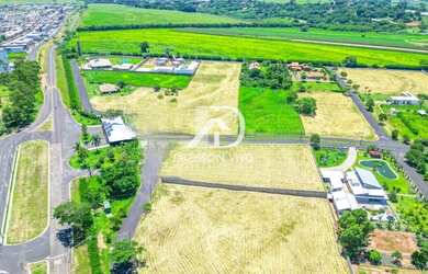 Imagem: O terreno possui 5.017m² de Área e está localizado em Chácara