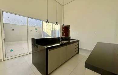 Imagem: Linda casa com 03 quartos em Araucária PR!