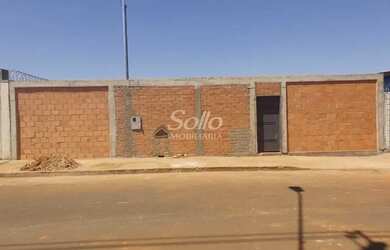 Imagem: O terreno possui 501m² de Área, Imóvel novo e está localizado