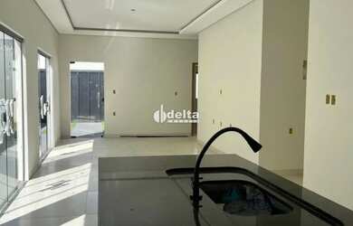 Imagem 9: Casa disponível para venda no bairro Grand Ville em Uberlândia MG