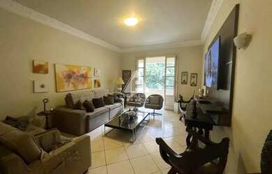 Imagem: O apartamento possui 3 Dormitórios, 3 Banheiros, 168m² de