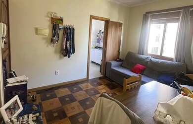 Imagem: O apartamento possui 1 Dormitório, 1 Banheiro, 38m² de Área