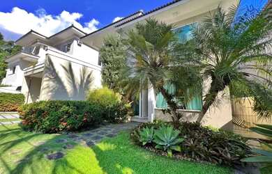 Imagem: A casa em condomínio possui 3 Dormitórios, 3 Banheiros, 2