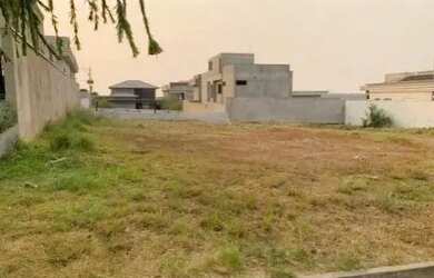 Imagem: O terreno possui 10m² de Área e está localizado em Ribeirão