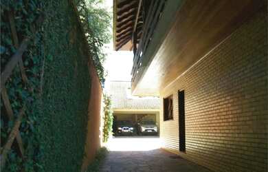 Imagem 15: Casa à venda com 4 quartos e 652m² em Santa Felicidade Curitiba/PR