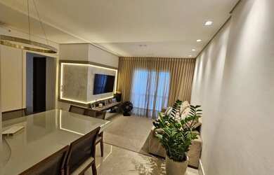 Imagem: O apartamento possui 3 Dormitórios, 2 Banheiros, 2 Vagas na