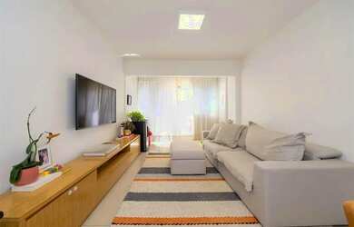 Imagem: O apartamento possui 3 Dormitórios, 2 Banheiros, 2 Vagas na