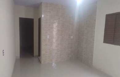 Imagem: A casa possui 4 Dormitórios, 4 Banheiros, 2 Vagas na garagem