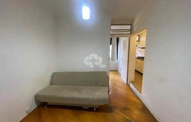 Imagem: O apartamento possui 1 Dormitório, 1 Banheiro, 35m² de Área