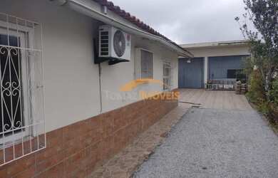 Imagem 2: Casa à venda com sala comercial e galpão financiavel em Imbituba