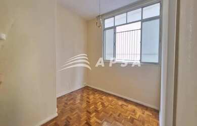 Imagem 2: EXCELENTE APARTAMENTO, 02 QUARTOS, NO CORAÇÃO DA TIJUCA, PARA ALUGUEL....