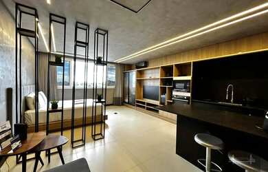 Imagem: O apartamento possui 1 Dormitório, 1 Banheiro, 1 Vaga na garagem