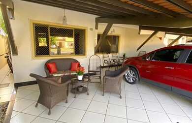 Imagem: A casa em condomínio possui 3 Dormitórios, 2 Banheiros, 2