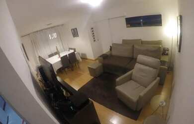 Imagem: O apartamento possui 2 Dormitórios, 1 Banheiro, 1 Vaga na garagem