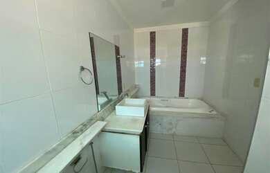 Imagem 12: Lindo sobrado alto padrão a venda de frente ao condomínio San Rafael