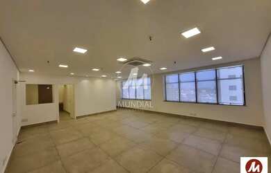 Imagem: O depósito possui 1 Vaga na garagem, 82m² de Área e está