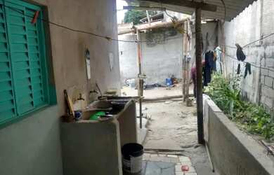 Imagem: A casa possui 2 Dormitórios, 1 Banheiro, 45m² de Área e