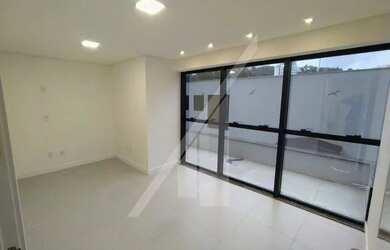 Imagem: O depósito possui 1 Vaga na garagem, 43m² de Área e está