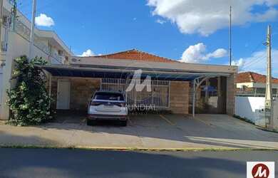 Imagem: O depósito possui 5 Vagas na garagem e 227m² de Área e está