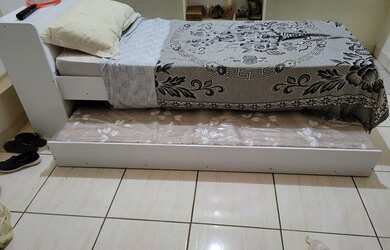 Imagem: A kitnet possui 1 Dormitório, 1 Banheiro, 1 Vaga na garagem