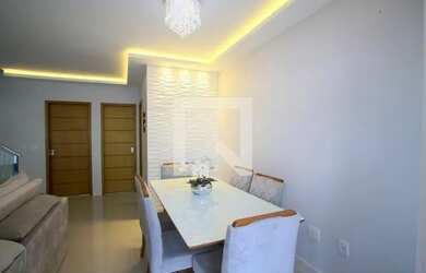 Imagem: A casa em condomínio possui 4 Dormitórios, 4 Banheiros, 2