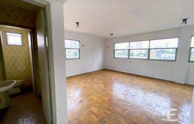 Imagem: O depósito possui 35m² de Área e está localizado em Lapa