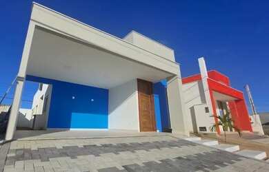 Imagem: A casa em condomínio possui 3 Dormitórios, 3 Banheiros, 2