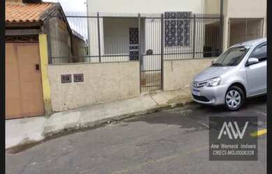 Imagem: A casa possui 3 Dormitórios, 1 Banheiro, 96m² de Área e