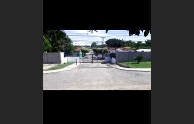 Imagem: A casa em condomínio possui 3 Dormitórios, 2 Banheiros, 3