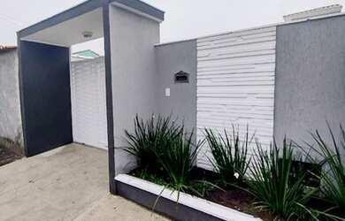 Imagem: A casa possui 2 Dormitórios, 2 Banheiros, 1 Vaga na garagem