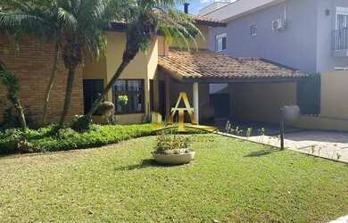 Imagem: A casa em condomínio possui 3 Dormitórios, 4 Banheiros, 4