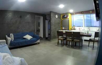 Imagem: O apartamento possui 3 Dormitórios, 1 Banheiro, 2 Vagas na