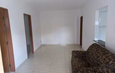 Imagem 3: Casa Em Itapuã Aluguel. 2 Vagas na garageme2 Dormitórios