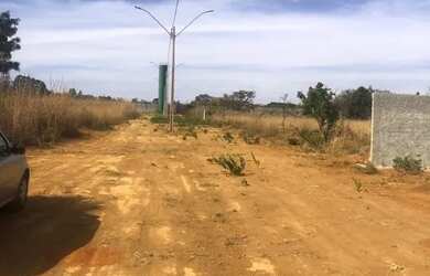 Imagem: O terreno possui 800m² de Área e está localizado em Setor
