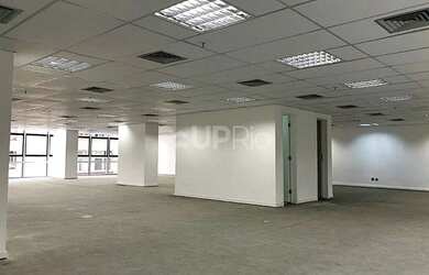 Imagem: O depósito possui 434m² de Área e está localizado em Centro