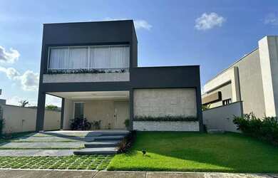 Imagem: A casa em condomínio possui 4 Dormitórios, 5 Banheiros, 3