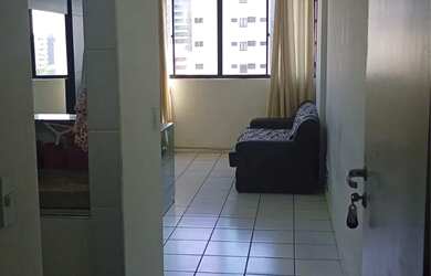 Imagem: O apartamento possui 1 Dormitório, 1 Banheiro, 1 Vaga na garagem