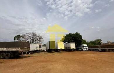 Imagem: O terreno possui 9.237m² de Área e está localizado em Vila