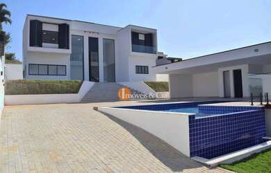 Imagem: A casa em condomínio possui 3 Dormitórios, 4 Banheiros, 4