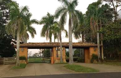 Imagem: A casa em condomínio possui 3 Dormitórios, 5 Banheiros, 5