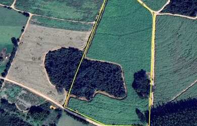 Imagem: A chácara possui 142.780m² de Área e está localizado em