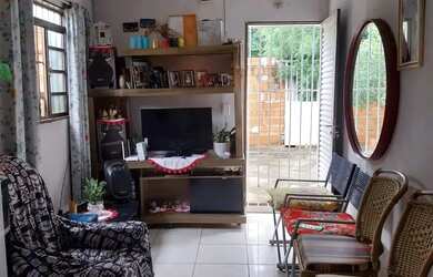 Imagem: A casa possui 2 Dormitórios, 1 Banheiro, 42m² de Área e