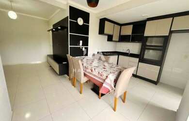 Imagem: O apartamento possui 2 Dormitórios, 1 Banheiro, 1 Vaga na garagem