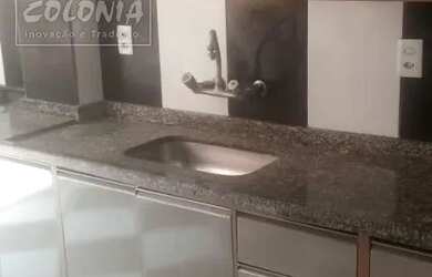 Imagem: A casa possui 2 Dormitórios, 2 Banheiros, 1 Vaga na garagem