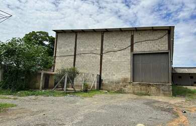 Imagem 2: Área com galpão, Jardim Novo Mundo, ao lado do terminal